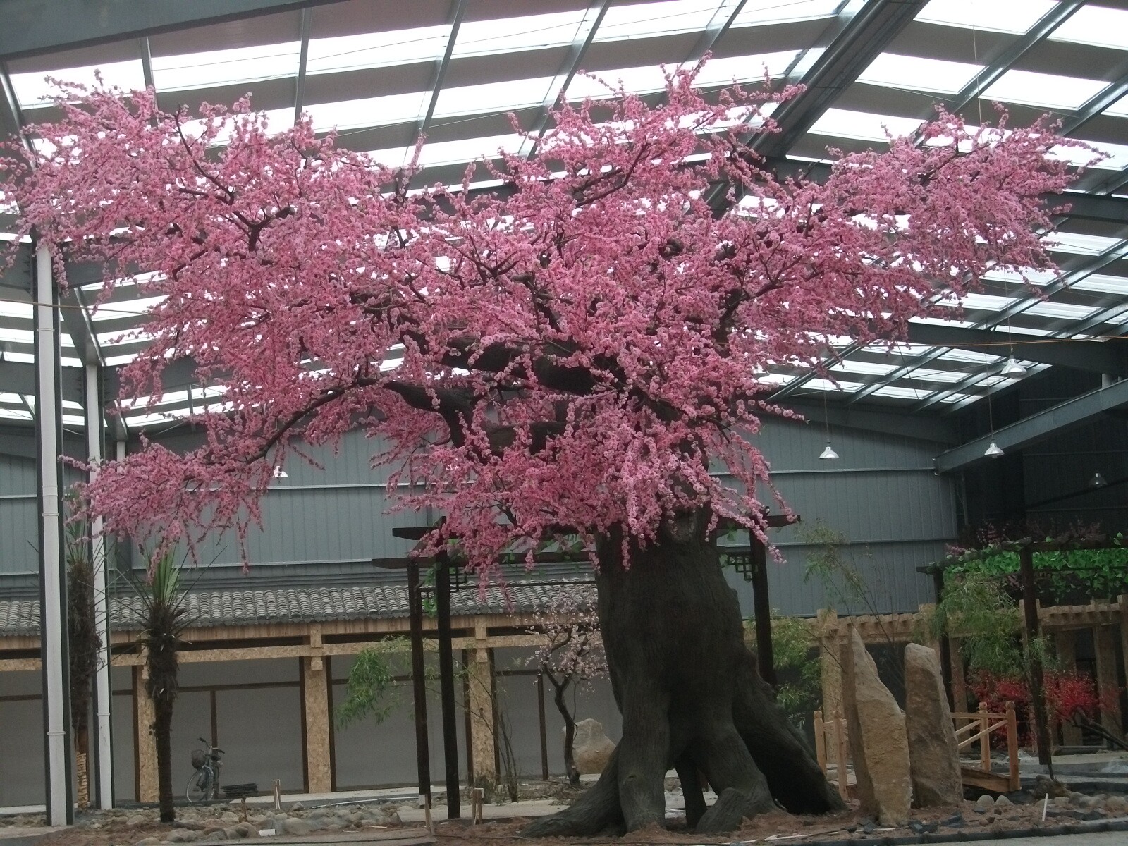 浙江常州三勤生態(tài)酒店仿真桃花樹工程