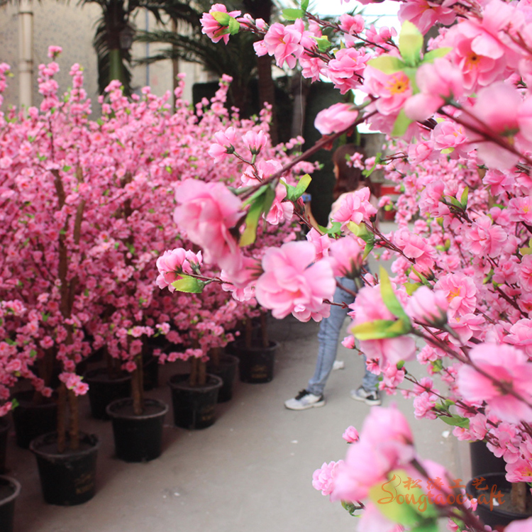 仿真桃花樹是一棵能滿足你心中“桃花源”的仿真樹